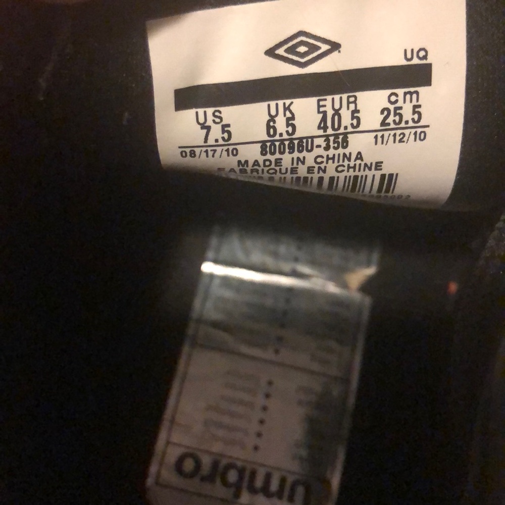 Soccer cleats - Picture 5 of 5